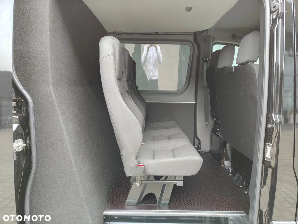 Mercedes-Benz Sprinter - 15