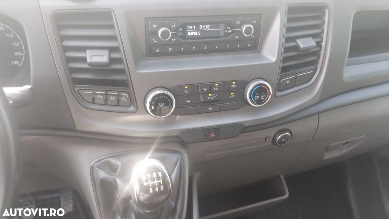 Ford TRANSIT ECOBLUE HYBRID - 11