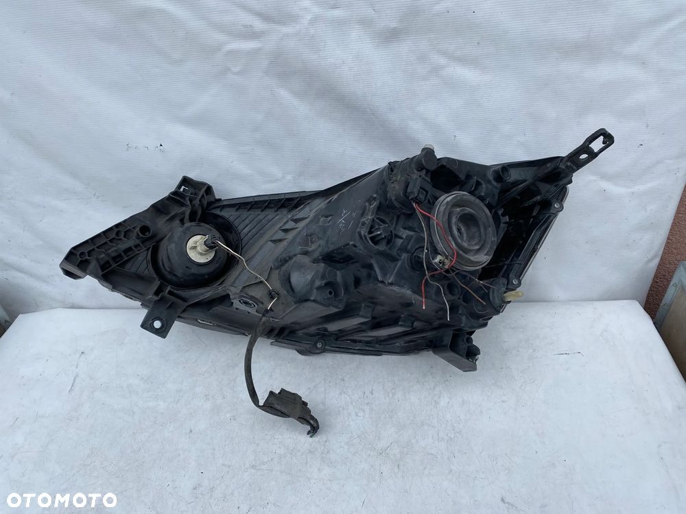lampa nissan nv200 prawa eu cała - 5