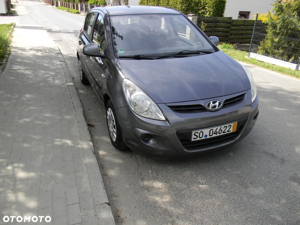 Hyundai i20 1.2 UEFA EURO 2012 Edition - 8