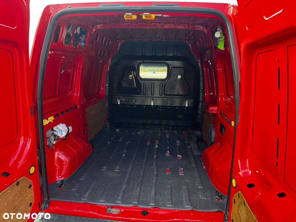 Ford Transit Connect - 17