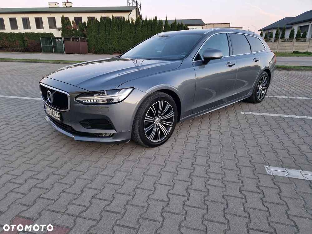 Volvo V90 D4 AWD Geartronic Momentum Pro - 4