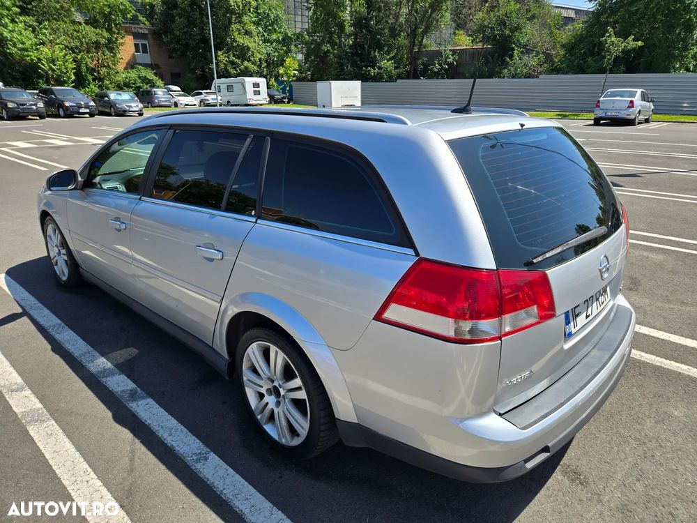 Opel Vectra 1.9 CDTI Cosmo - 4