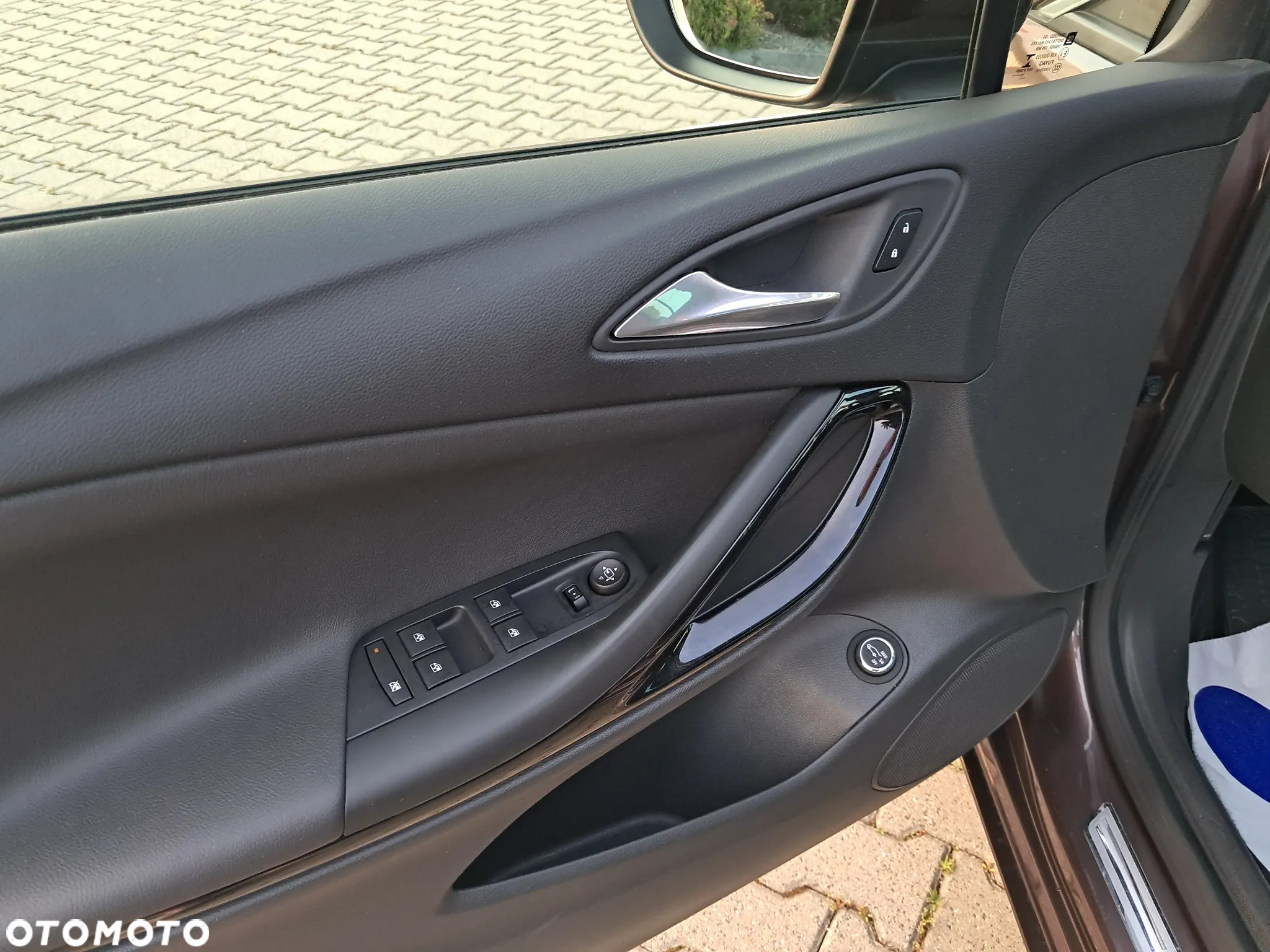 Opel Astra 1.4 Turbo Start/Stop Sports Tourer Innovation - 26