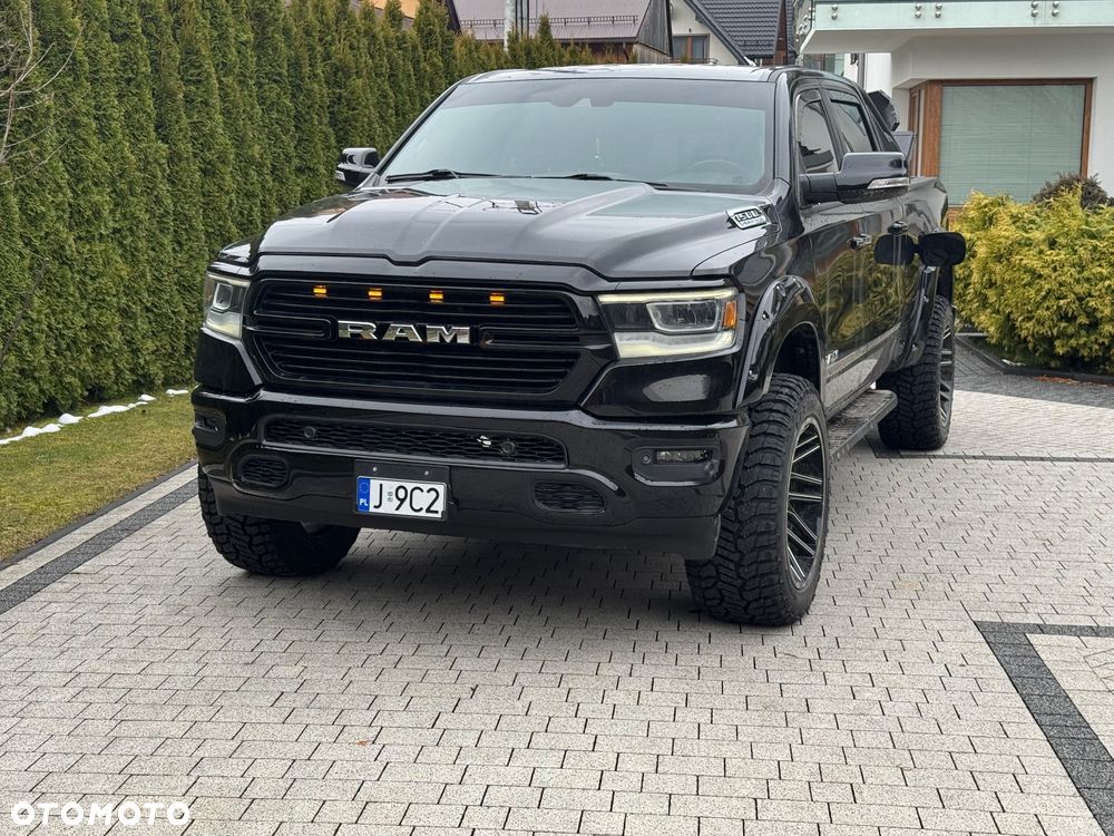 RAM 1500 Crew Cab Laramie - 2