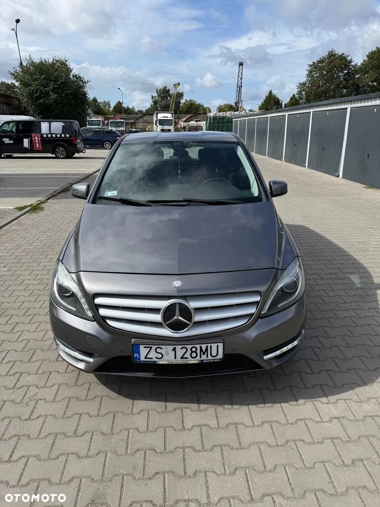 Mercedes-Benz B-Class 2012 photo 4