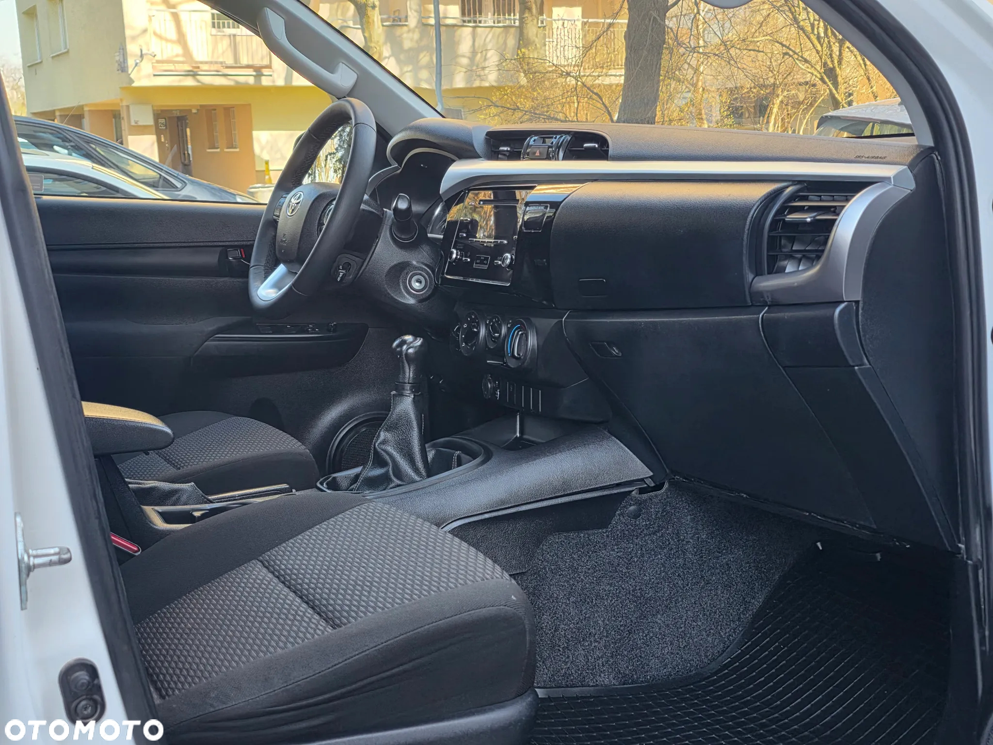 Toyota Hilux 2.4 D-4D Double Cab DLX 4x4 - 10