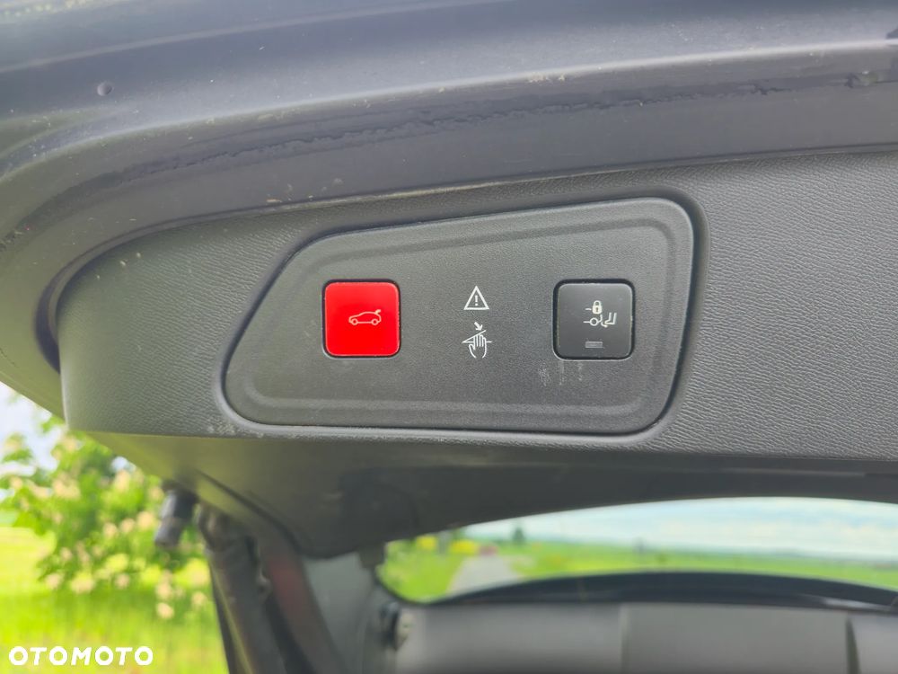 Peugeot 3008 PureTech 130 Stop & Start GPF EAT8 Crossway - 34