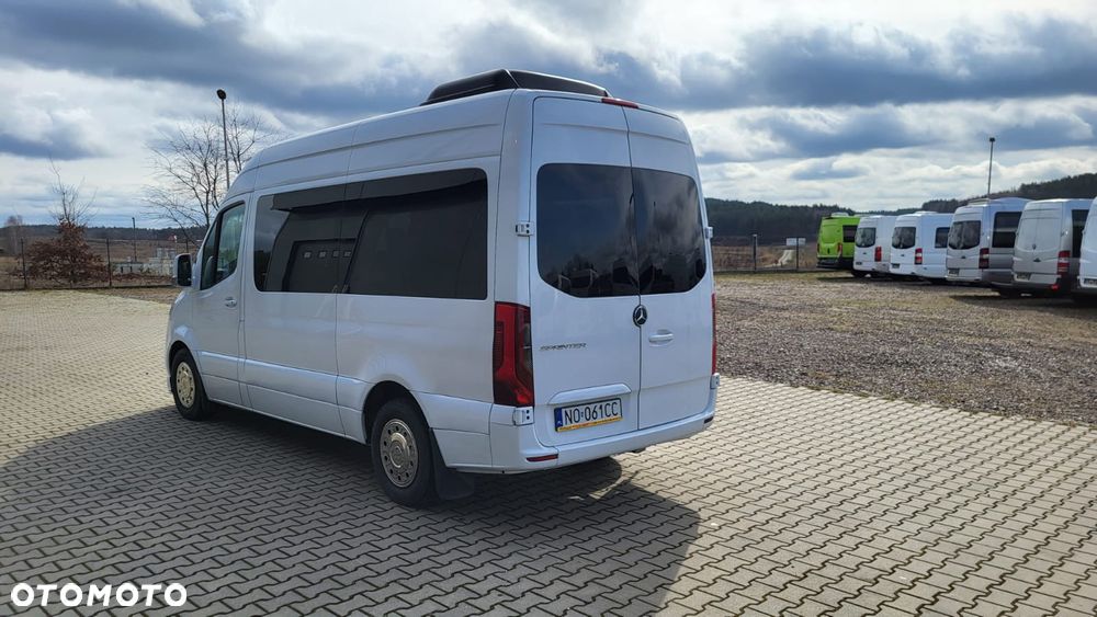 Mercedes-Benz Sprinter 907.221 - 4