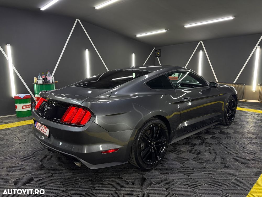 Ford Mustang 2.3 Eco Boost Aut. - 7