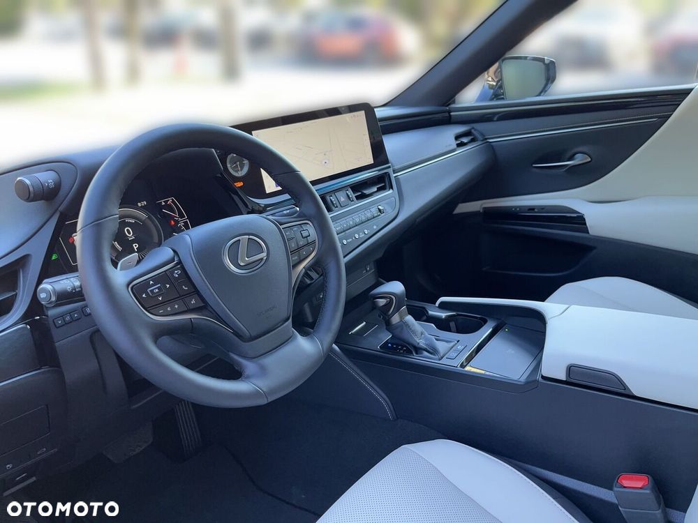 Lexus ES 300h Business Edition - 5