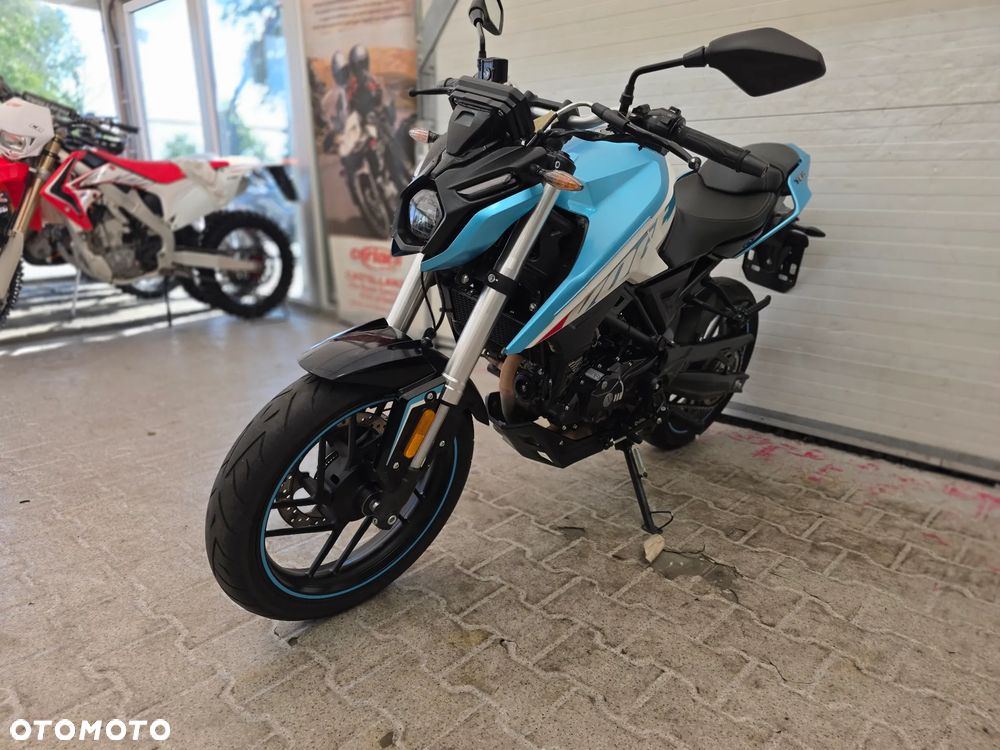 VOGE R125 - 5