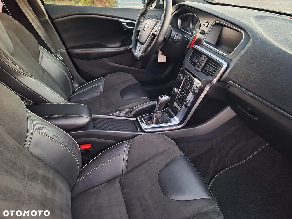 Volvo V40 D2 RDesign - 25
