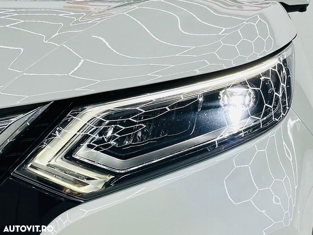 Nissan Qashqai 1.2 DIG-T TEKNA - 10