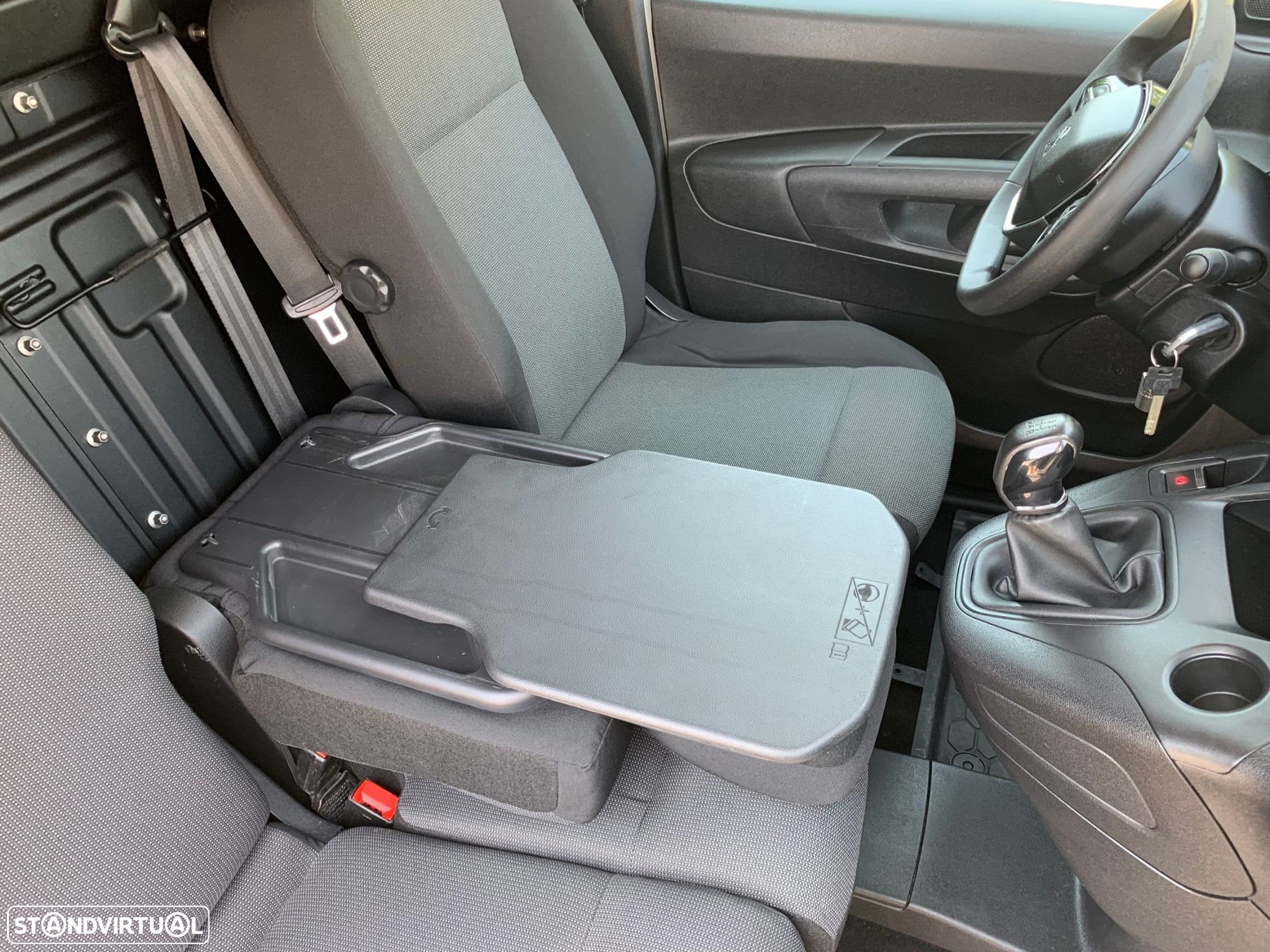 Peugeot Partner 1.6 BlueHDi Confort - 31