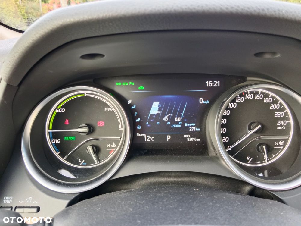 Toyota Camry 2.5 Hybrid Executive CVT - 17