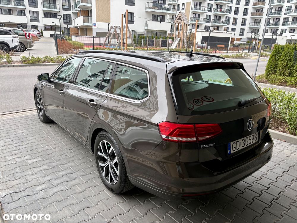 Volkswagen Passat 2.0 TDI BMT Highline DSG7 - 9
