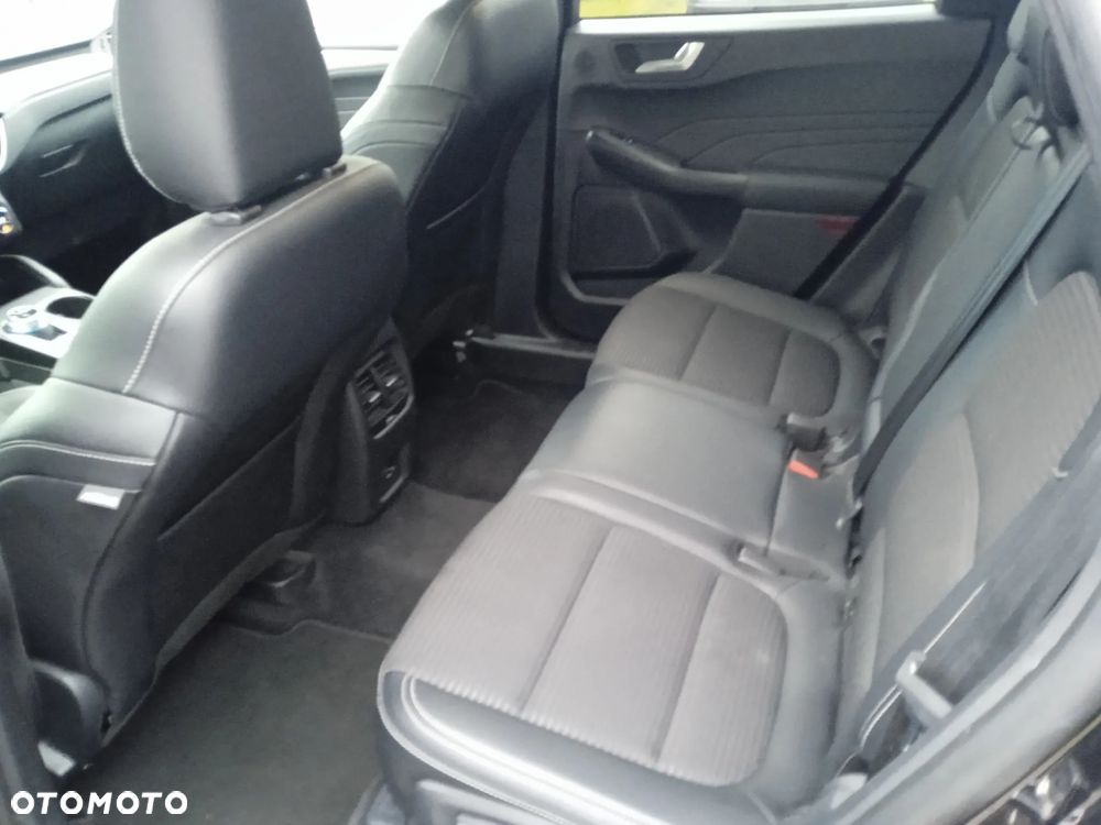 Ford Kuga 2.0 EcoBlue 4x4 TITANIUM X - 17