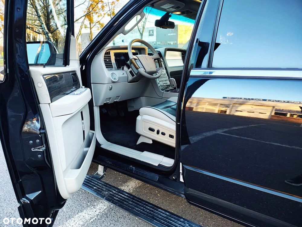 Lincoln Navigator 5.4 4x4 - 31