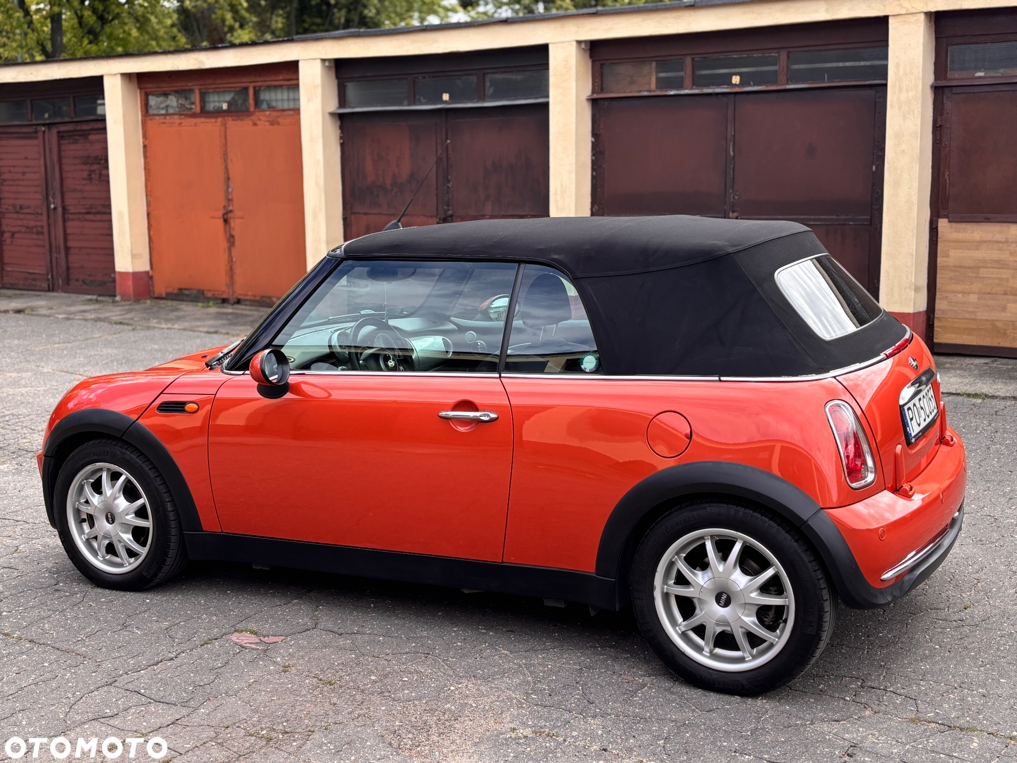 MINI Cooper Cabrio - 14