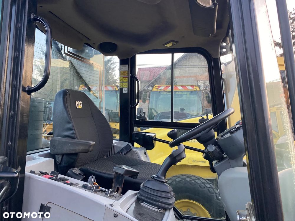 Caterpillar CAT 908H, BEZ DPF-A, ŁYŻKA OTWIERANA + WIDŁY, z NIEMIEC, SUPER STAN, - 10