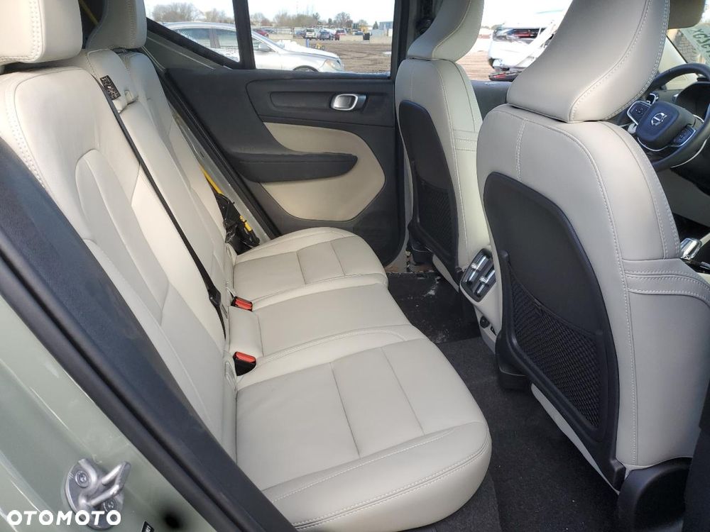 Volvo XC 40 T5 AWD R-Design - 10