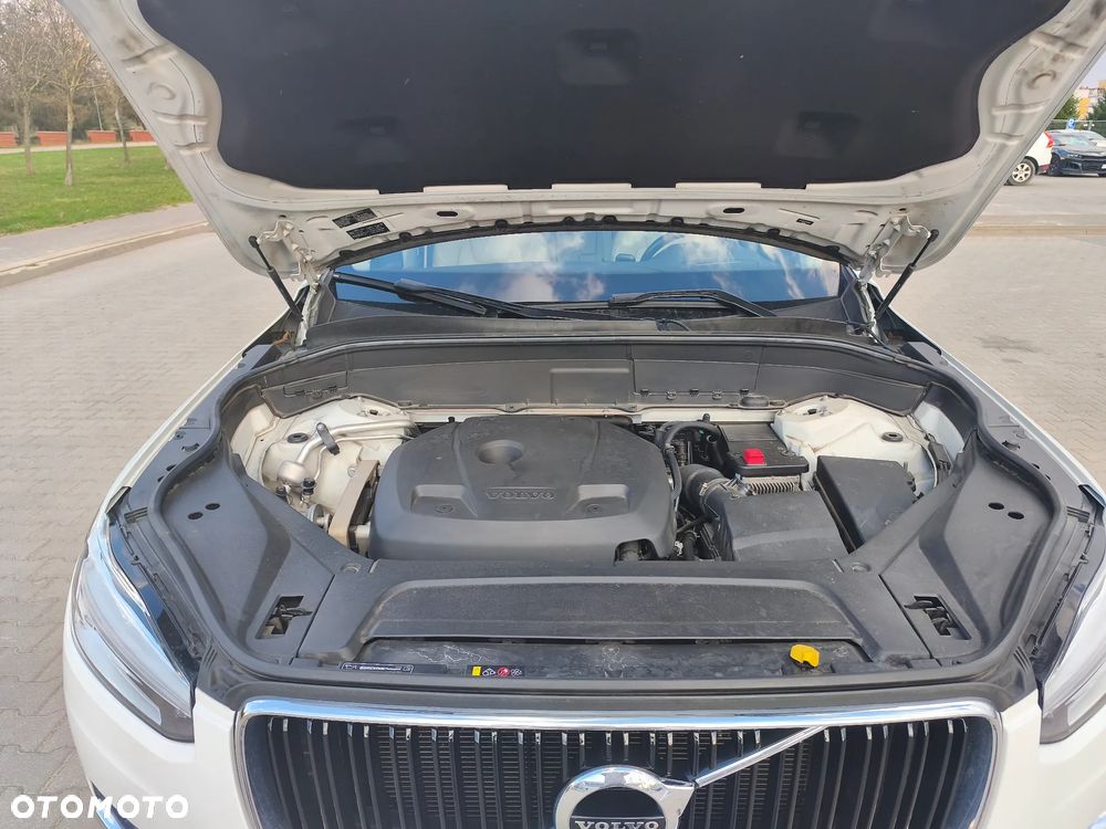 Volvo XC 90 T5 AWD Geartronic Momentum - 14