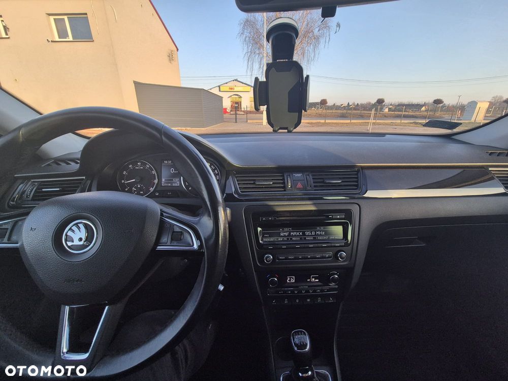 Skoda RAPID - 21