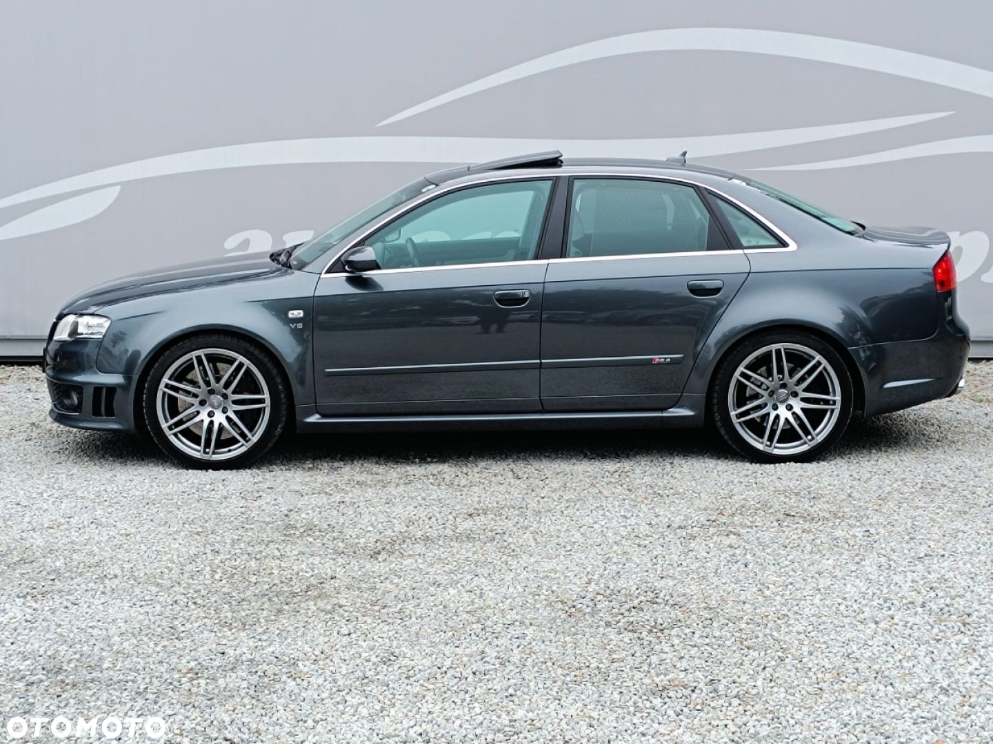 Audi RS4 Limousine Standard - 25