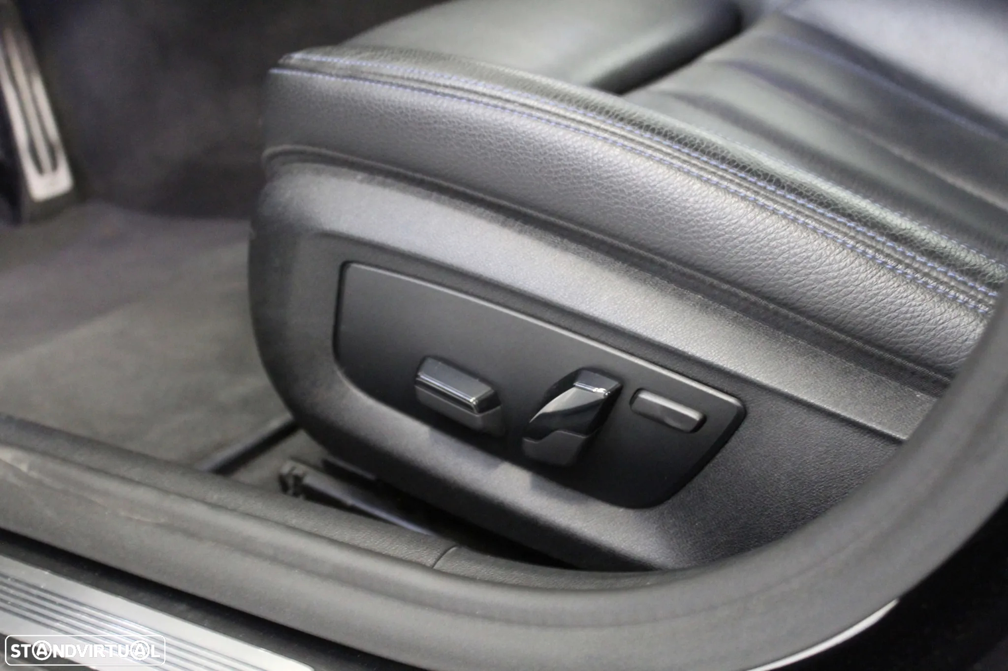 BMW 520 d Pack Desportivo M Auto - 19