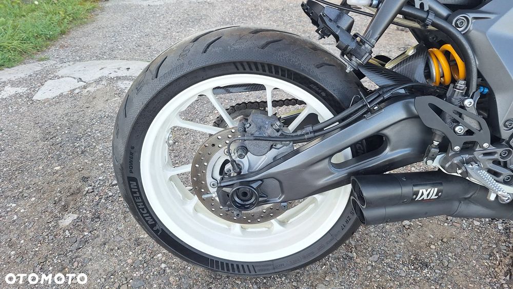 Yamaha R7 - 21