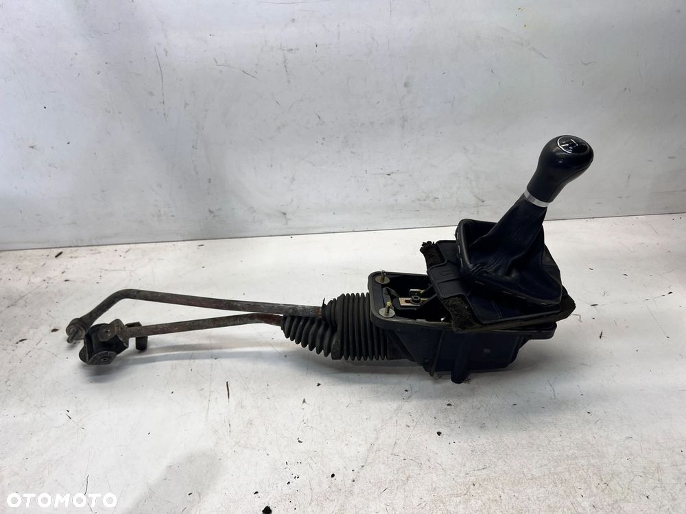 WYBIERAK BIEGÓW LEWAREK AUDI A4 B6 B7 8E0711290 8E0711613D 8E0711271G 5-B - 5