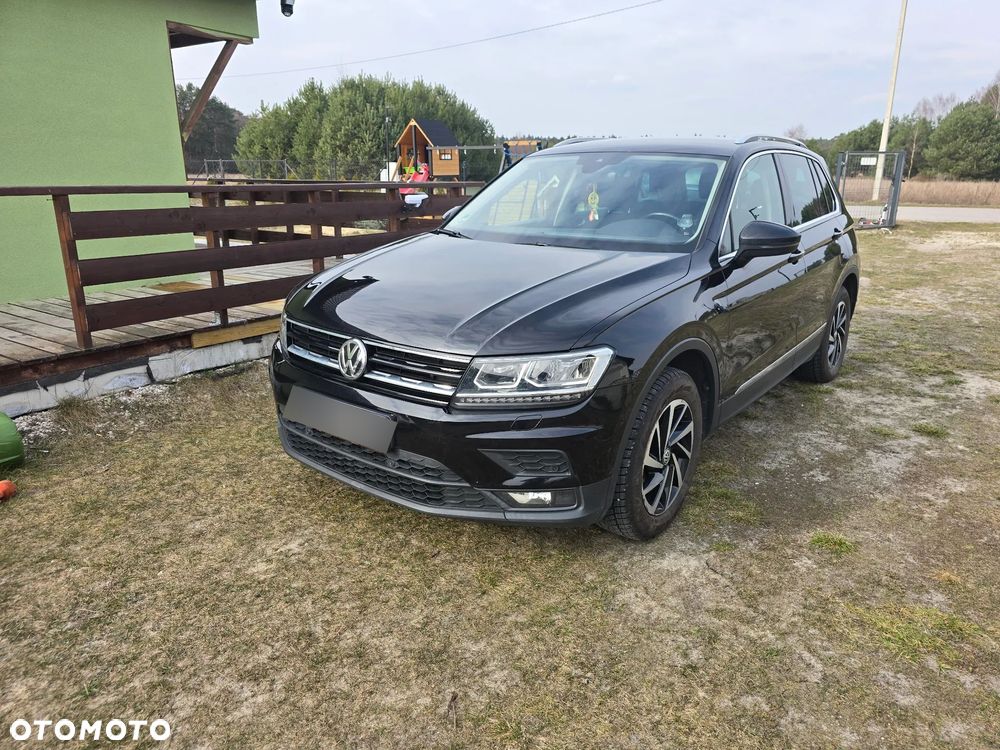 Volkswagen Tiguan ver-2-0-tdi-scr-bluemotion-technology-dsg-trendline - 1