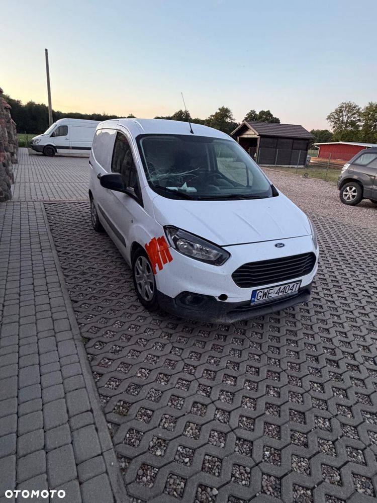 Ford Courier - 4