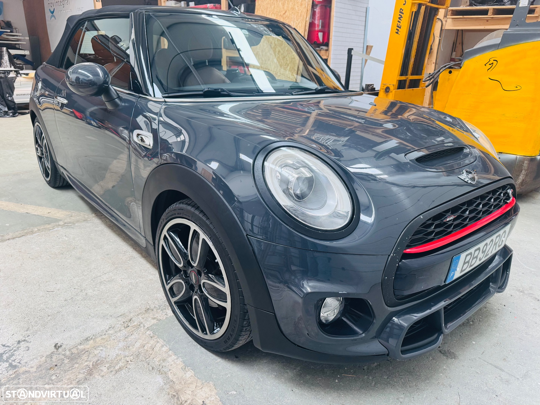 MINI Cabrio Cooper SD Auto Desportiva - 11