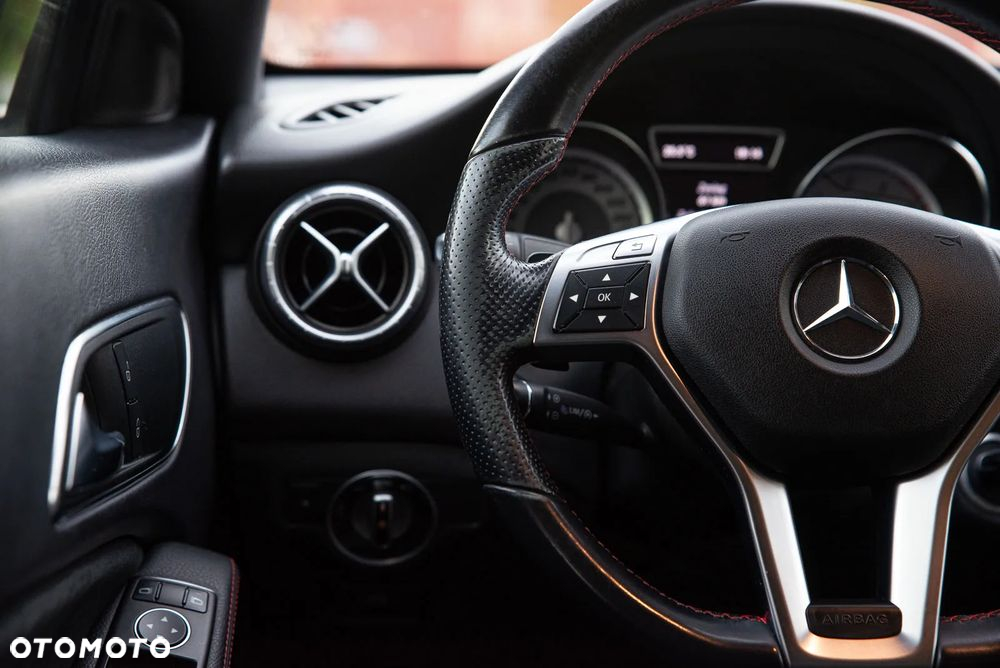 Mercedes-Benz CLA - 29
