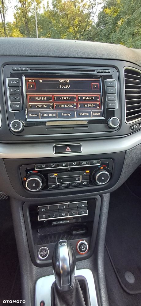 Volkswagen Sharan 2.0 TDI Highline DSG - 17