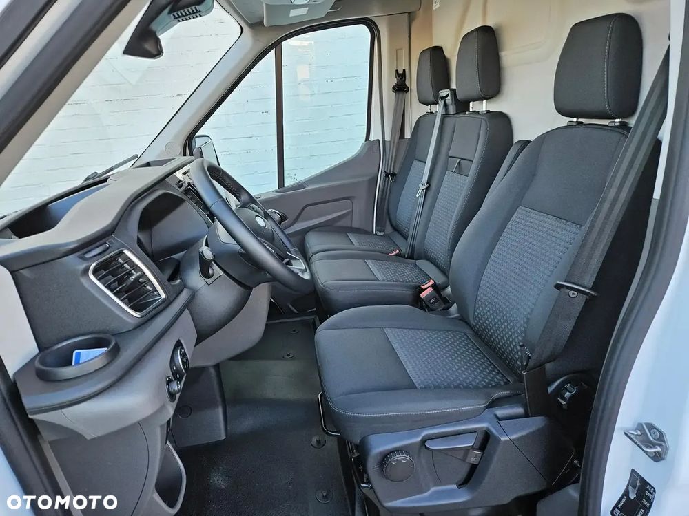 Ford Transit - 11