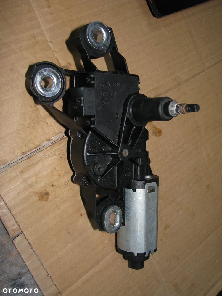 SILNICZEK MECHANIZM WYCIERACZKI TYL SEAT LEON II 5P0955711C - 1