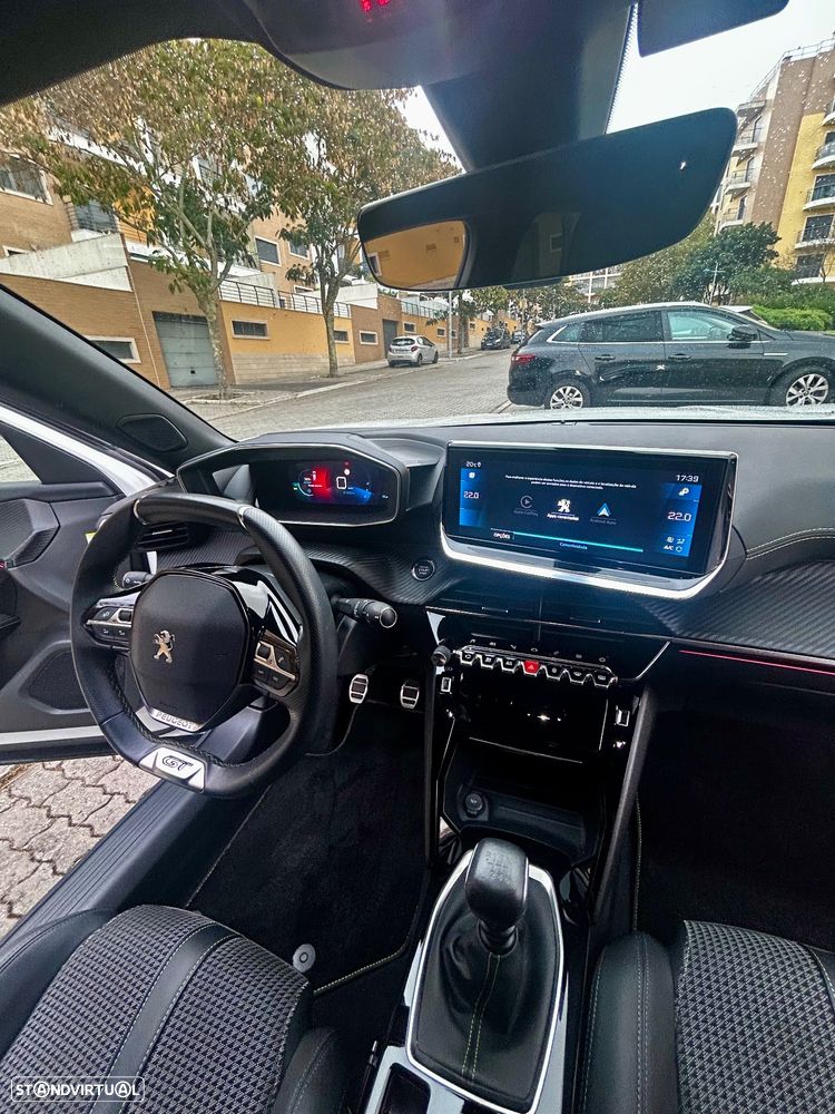 Peugeot 2008 1.2 PureTech GT Line - 10