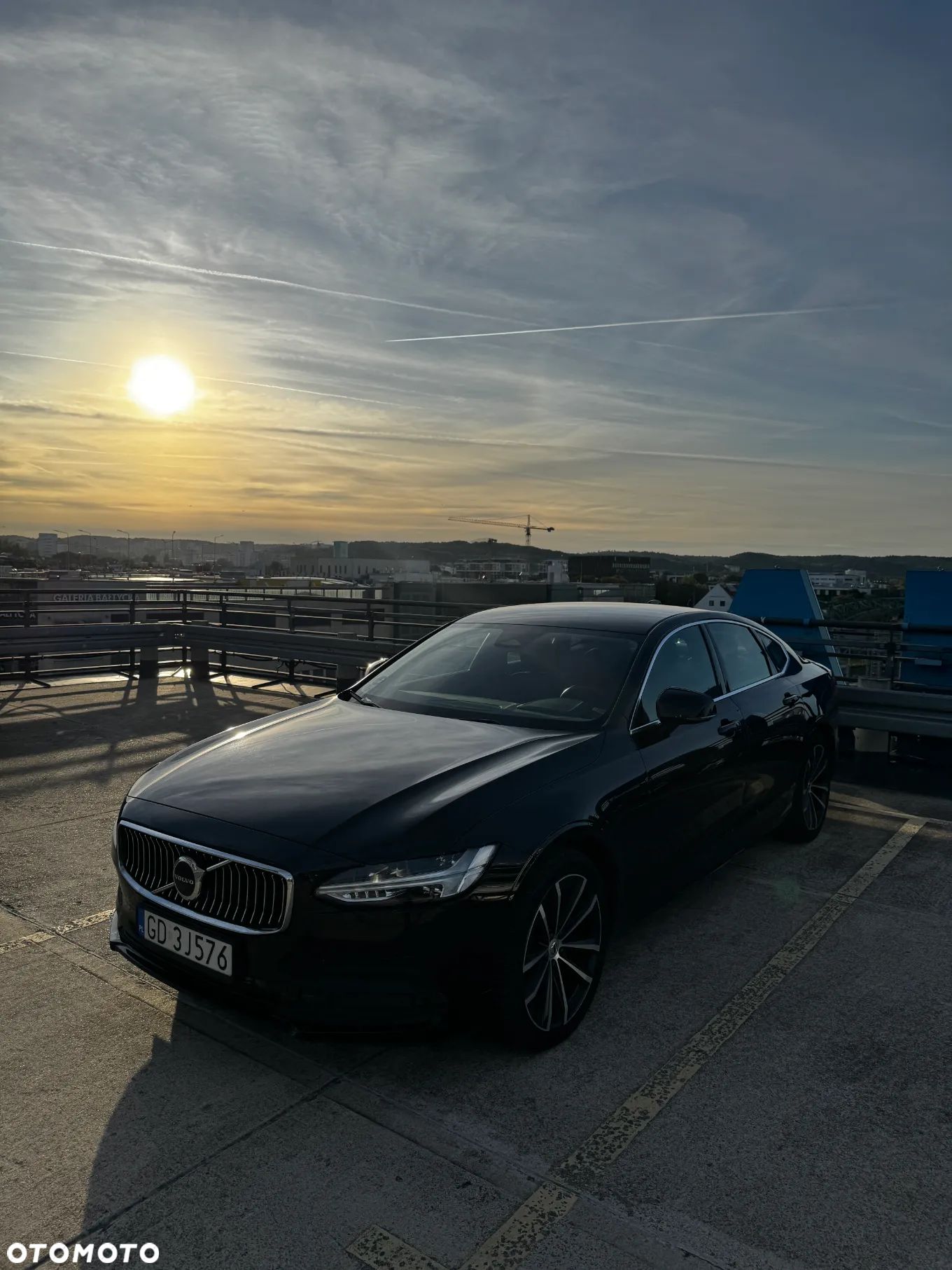 Volvo S90 - 1