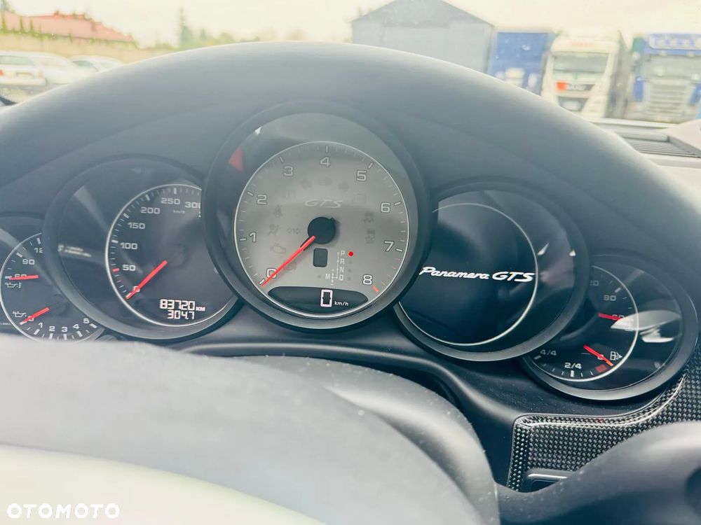 Porsche Panamera - 7