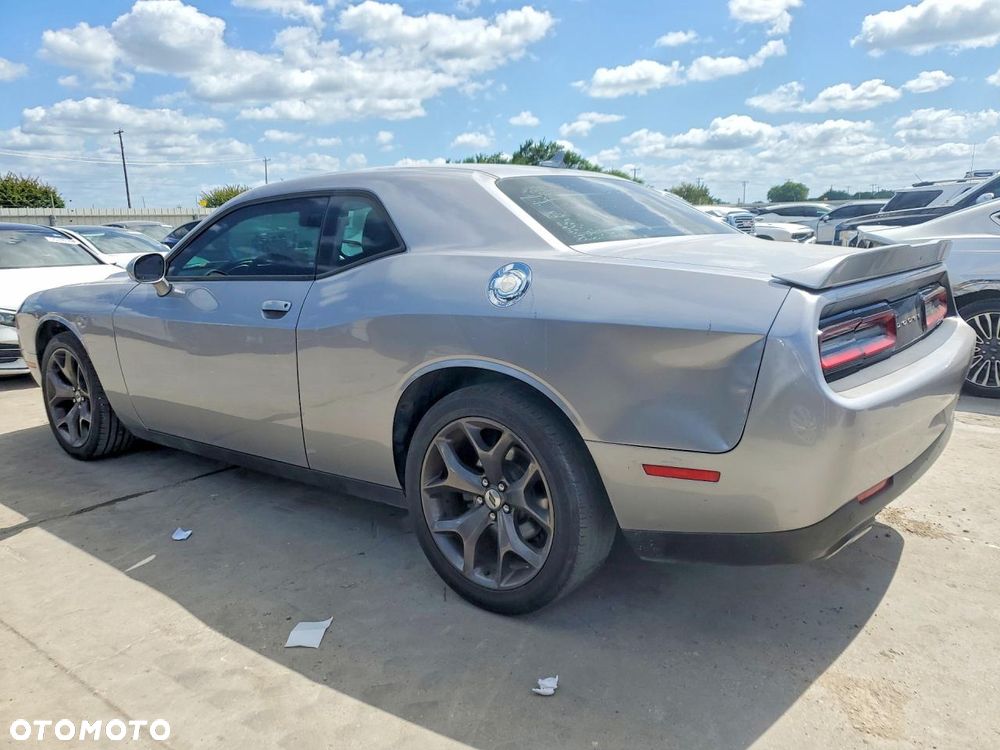 Dodge Challenger - 3