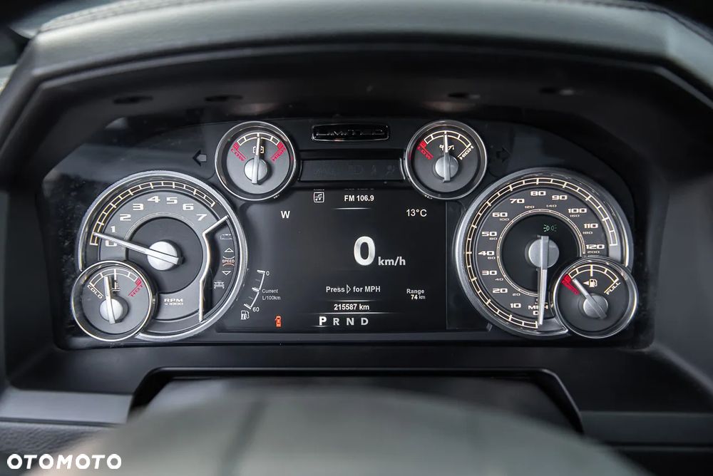 RAM 1500 Crew Cab Shortbed Limited - 18