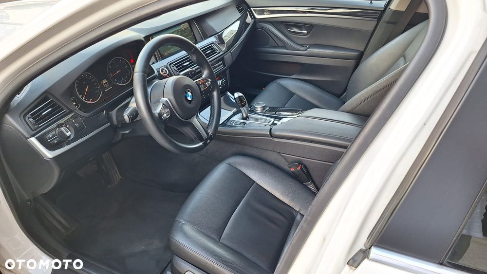BMW Seria 5 518d - 15