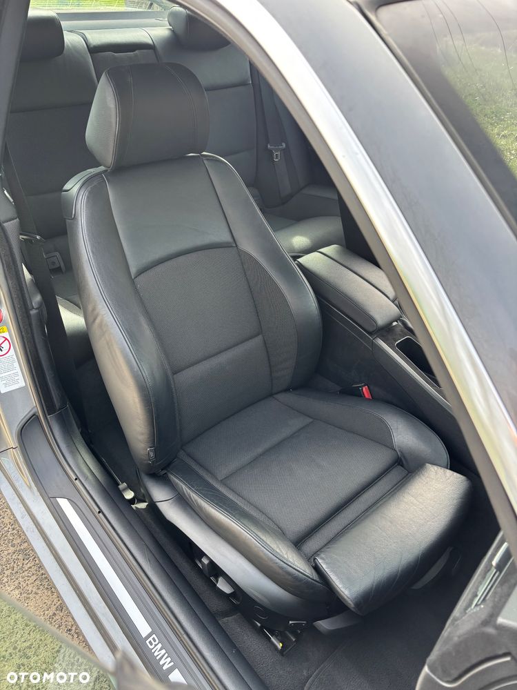 BMW Seria 3 325i - 20