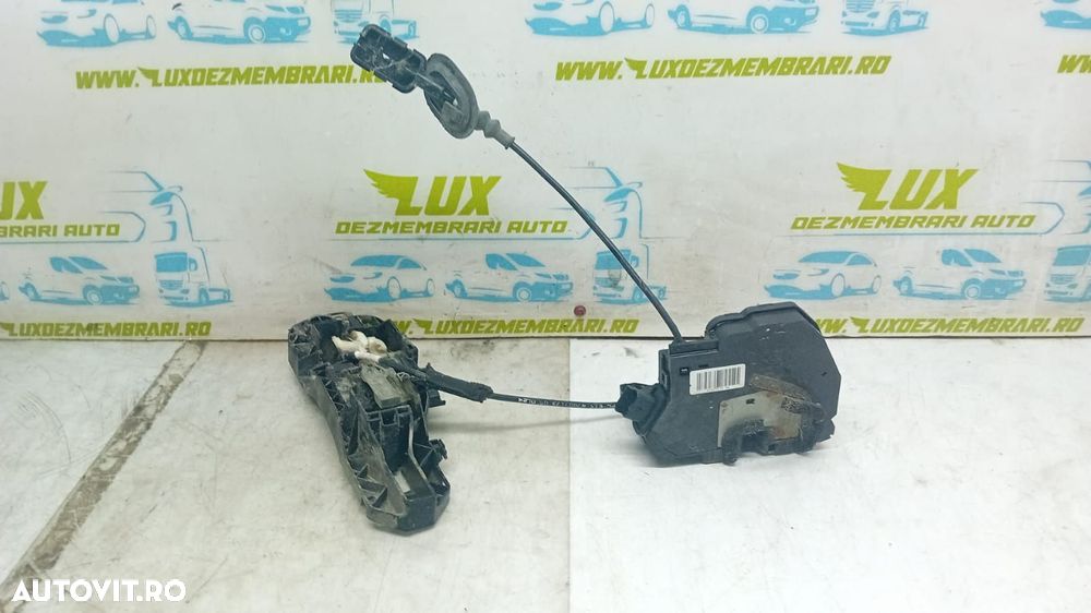 Broasca usa dreapta spate 806060042r Renault Megane 3 [2008 - 2014] - 1