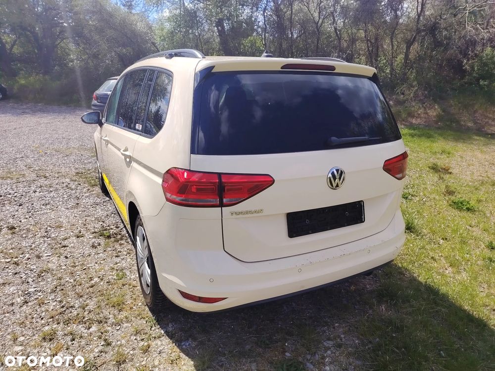 Volkswagen Touran - 6
