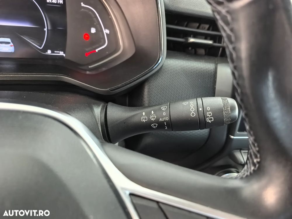 Renault Clio V full hybrid 145 Techno - 17