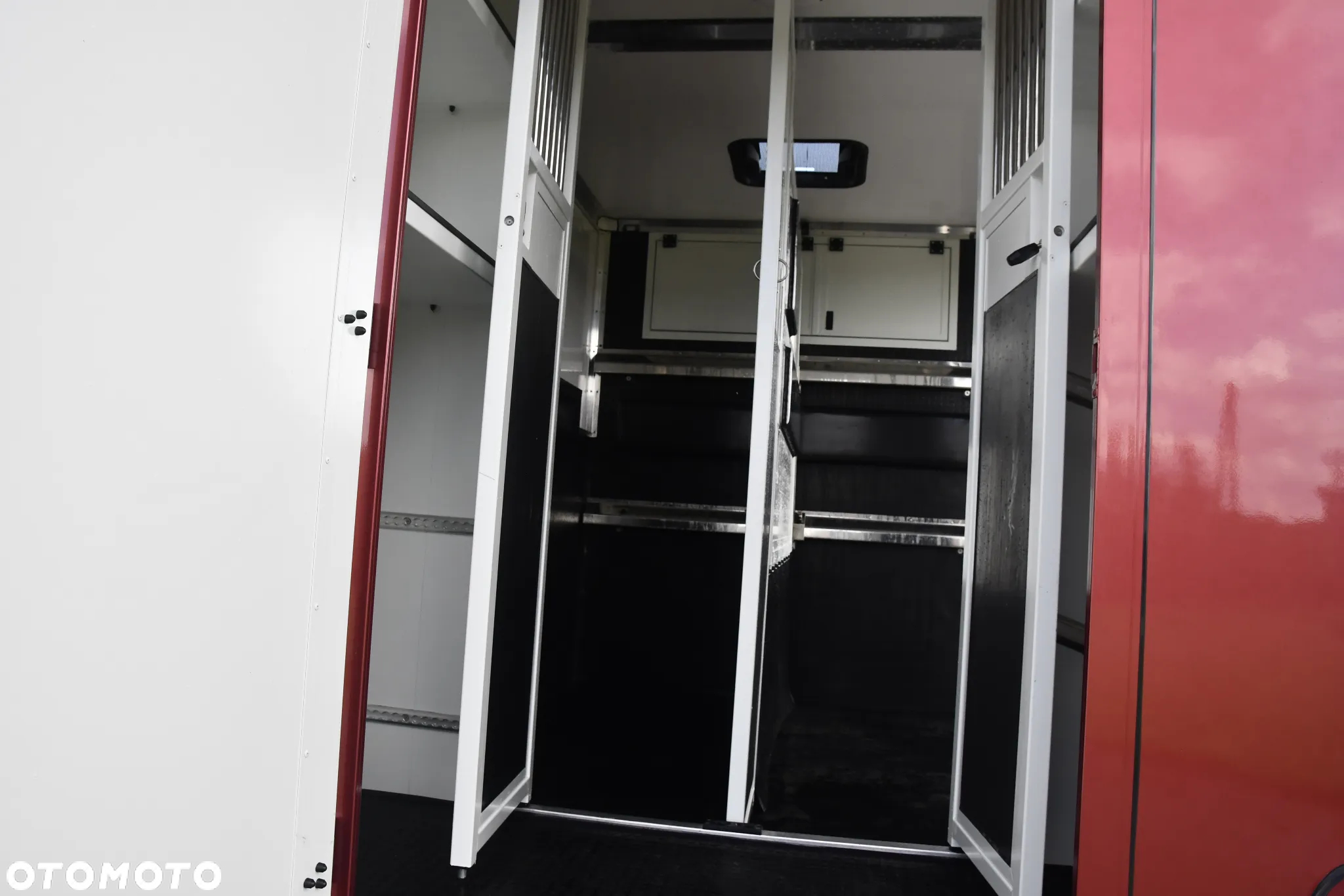 Renault Master Koniowóz - 18